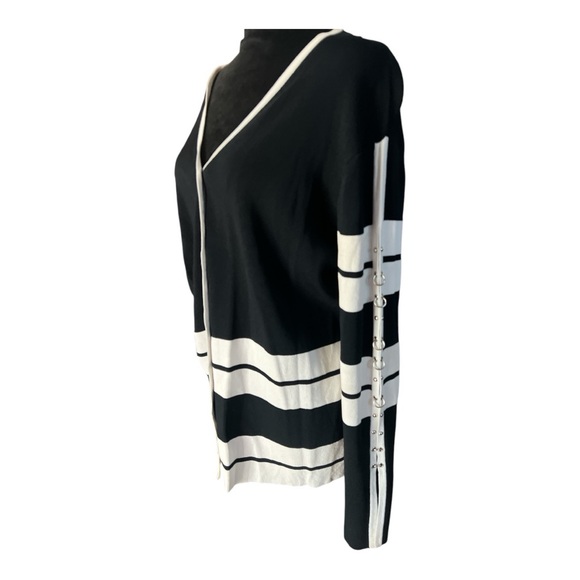Black and White Striped Knit Women's Sweater Size XL - Picture 2 of 5